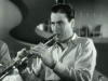 Artie_Shaw_Playing